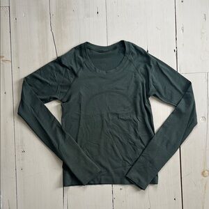 Lululemon Swiftly Tech Long-Sleeve Shirt 2.0 Waist Length